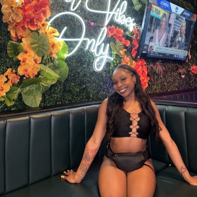 ittybittyasja's tweet photo. #NewProfilePic https://t.co/9OgcQoRtBy