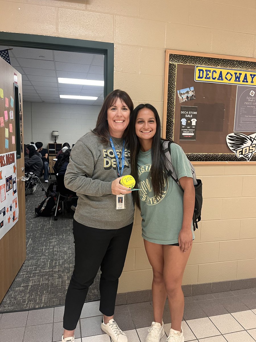 FHS Softball tweet media
