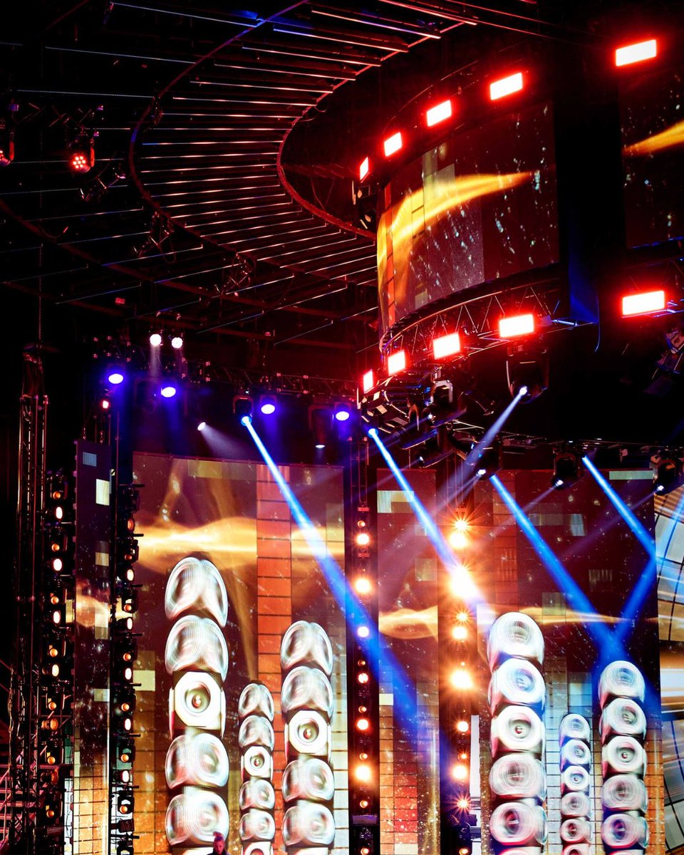 scott_fleary's tweet image. In our latest blog, we explore how expert staging transforms an event from memorable to unmissable.

If you’re planning a live event, this is a must-read 📖 ow.ly/HU2550Vuy0o

#ScottFleary #Theatre #EventProduction #StageDesign #LiveEvent