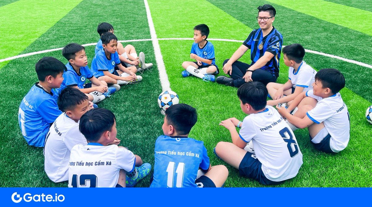 Gate's tweet photo. Football For Future: #Gateio x @Inter 
Vietnam Football Charity Program Launched! ⚽

A brand-new football field built by https://t.co/l3EgEtlXh7
Now ready at Cam Xa Primary School 🇻🇳

@Kevinlee_gate gave a speech at the venue
https://t.co/l3EgEtlXh7 contributes to campus football culture,
Empower the younger generation to pursue dreams! 

#GateioInter #footballforfuture