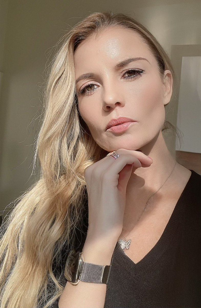 Never make excuses for who you are.

As this football season enters its final phase, I find myself reflecting on the many moments I’ve shared with players—on the pitch, during deep conversations, in moments of doubt, growth, frustration, and breakthroughs.

One theme has come