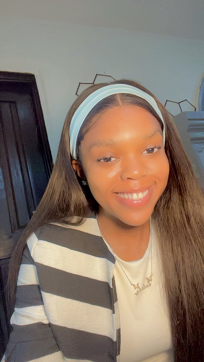 Angelulah's tweet photo. Just out here getting older and cooler. 

Happy birthday to me!🦋✨ https://t.co/q7pKip7lR3