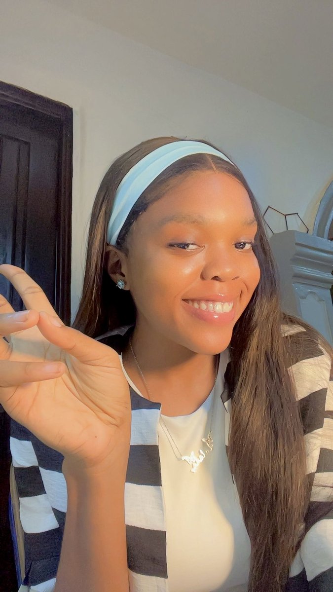 Angelulah's tweet photo. Just out here getting older and cooler. 

Happy birthday to me!🦋✨ https://t.co/q7pKip7lR3