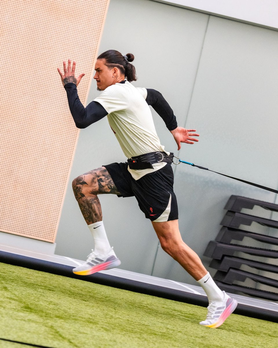 Liverpool FC tweet media