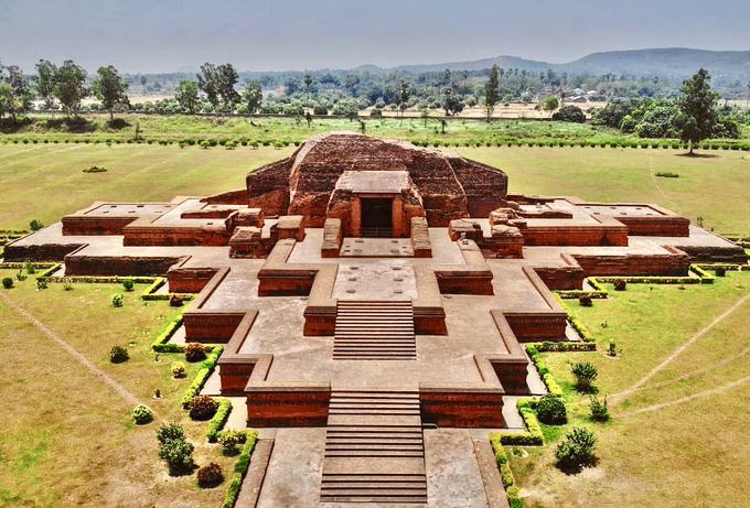Held a meeting with senior officials of <a href="/EduMinOfIndia/">Ministry of Education</a> to review the progress of Vikramshila University being established in Bhagalpur. 

Vikramshila was once a global centre of learning and the hotspot of Indian civilisation. Reviving its ancient glory and re-establishing its
