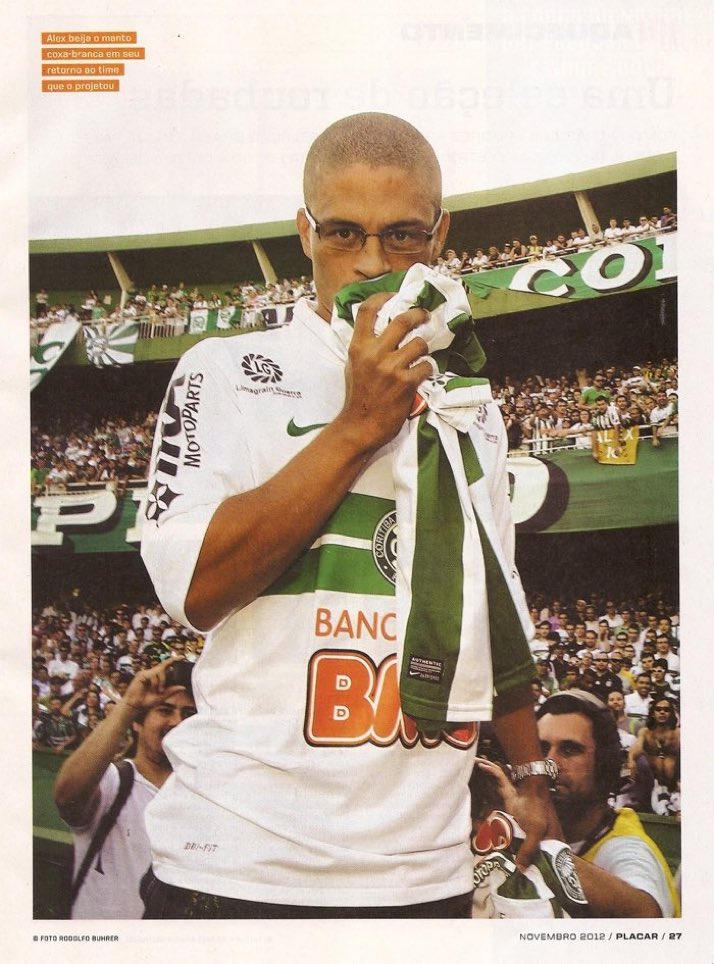 sofascoreverde's tweet photo. Em 2012, o meio-campista Alex recusou as propostas de Cruzeiro e Palmeiras, e aceitou as condições para retornar ao Coritiba!!

Isso sim é um ídolo de verdade, nunca comparem!! https://t.co/9VQcF6byCf
