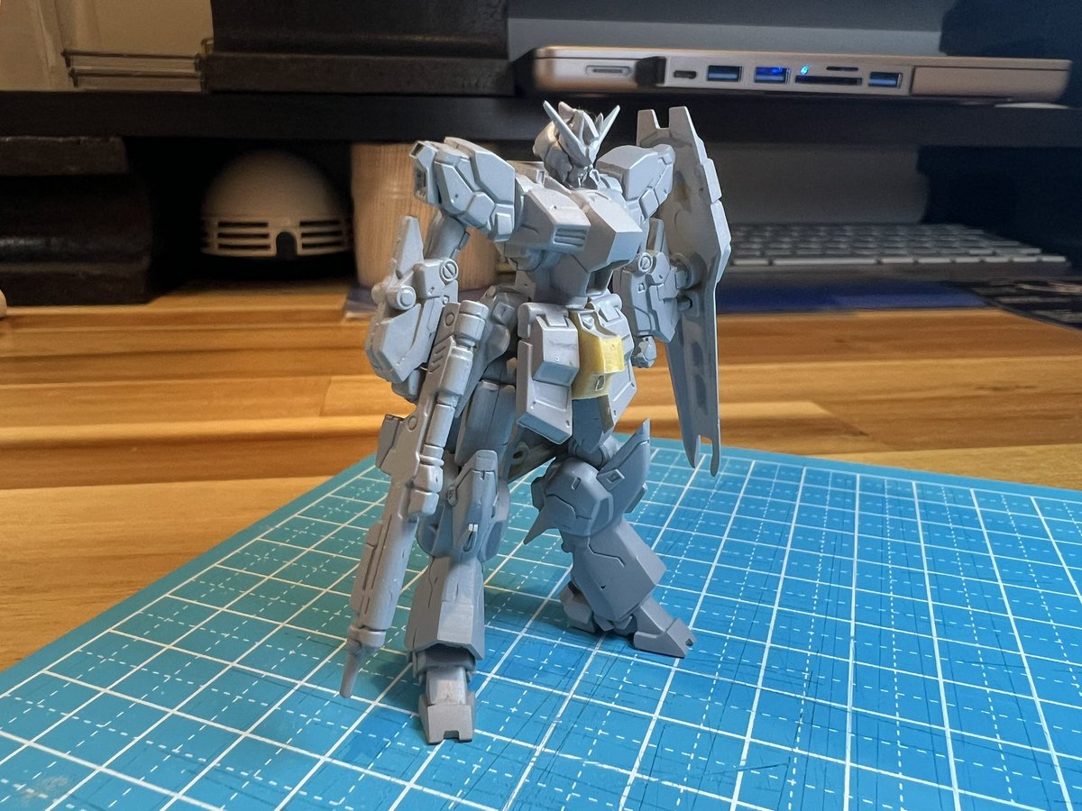b_dPESCM's tweet photo. ややデカくて気になって仕方がなかったトコロを削ってみました☆
#ガンダムアーティファクト
#ガンプラ
#ガンプラ好きと繋がりたい https://t.co/PoukQhnGTV