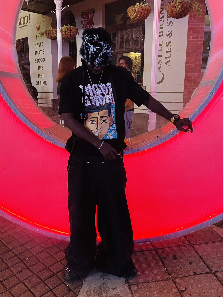 MY BABE NEED VACATION, EVEN IF NA EVIL FORREST SELF