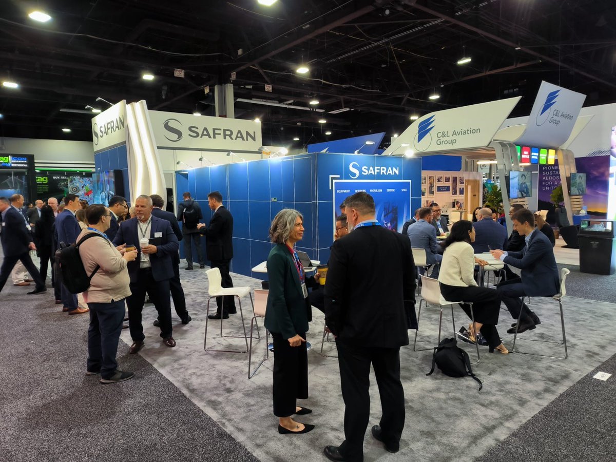 SafranEngines's tweet photo. Safran Aircraft Engines at MRO Americas in Atlanta! ✈️🇺🇸
🌟 Meet our teams at booth #1423 to discover our cutting-edge solutions to best serve our airline customers worldwide. 🌍 #AvMRO #MROAM https://t.co/h4jcaBdzgJ