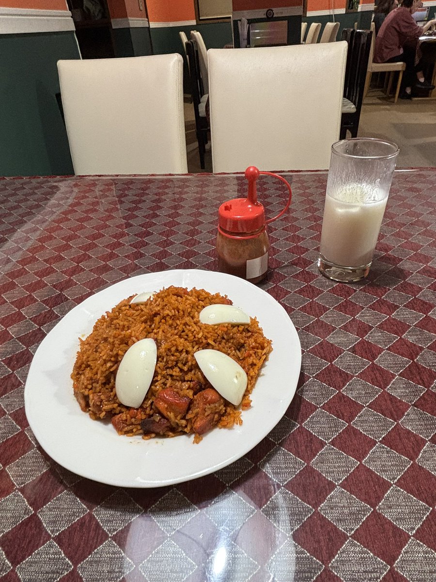 kimyotabi's tweet photo. 先日、群馬県と埼玉県の県境エリアで見つけたインド料理店に勇気を出して飛び込んだら美味しいビリヤニに出会えました。全く下調べなしで、こういうものに出会えるとテンションが上がりますね。
#ビリヤニ #チキンビリヤニ https://t.co/GQa7OLnhVg