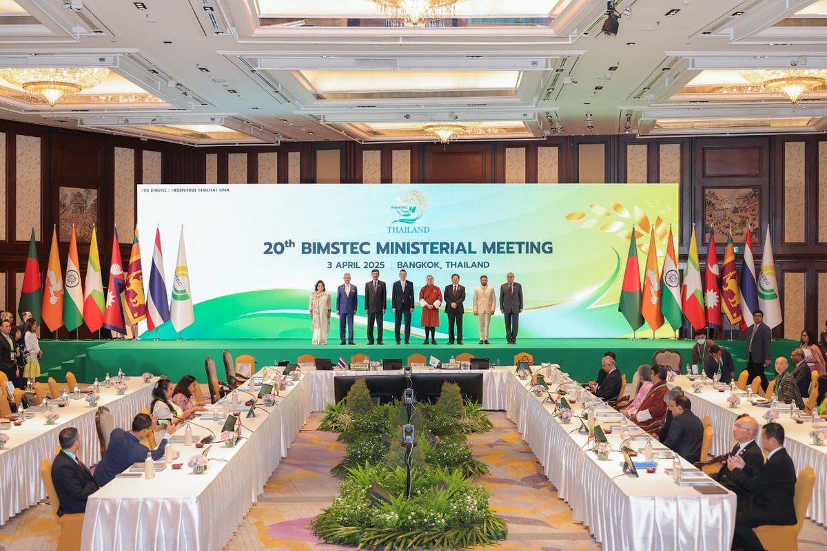 Sri Lanka Participates in the 6th BIMSTEC Summit and Related Meetings in Bangkok

Read more: mfa.gov.lk/en/6th-bimstec…

#DiplomacyLK #lka