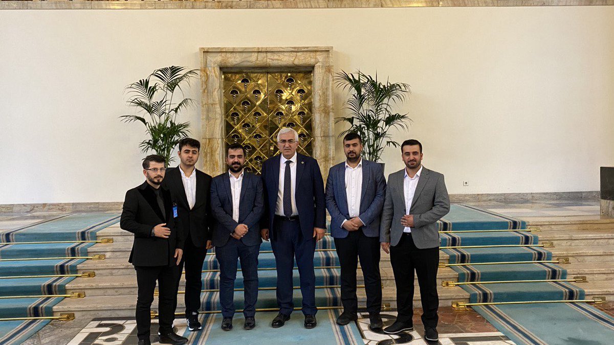 ozmehmetemin's tweet photo. 📍TBMM

Gazi Meclisimizde bizlere ziyarette bulunan  Sayın Umutcan Sifil, Sayın Mehmet Yaşar Kuban,  Sayın Muhsin Azarkan, Sayın Mehmet Sami Yiğittekin ve Sayın Yusuf Bingöl’e nazik ziyaretleri için teşekkür ediyorum.

#AKParti
#AKPartiErzurum
#Erzurum https://t.co/3KVnE2xCeD