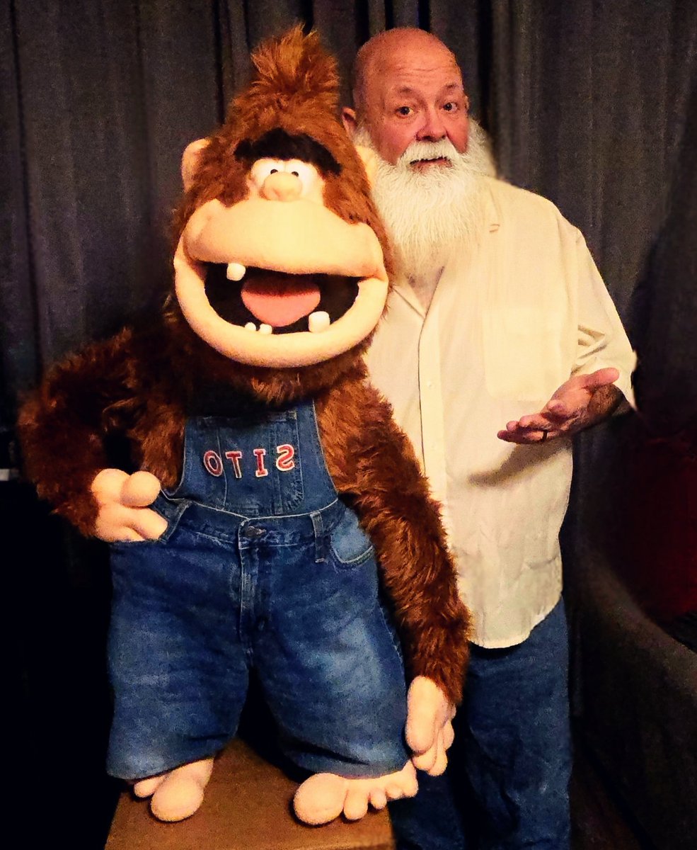 MaplesJayson's tweet photo. @lounginwithtony I think you would be good at it....
Here's me and my sidekick.... https://t.co/hhqSNfQDiY