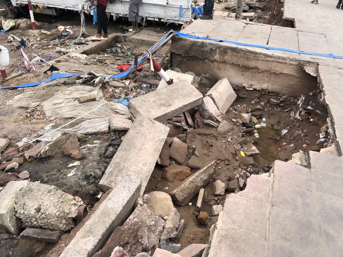 PlotinYambenga's tweet photo. #Inondations à Kinshasa : le bilan passe de 23 à 43 morts et plusieurs dizaines de blessés , ont annoncé les autorités. https://t.co/wADSekk7br