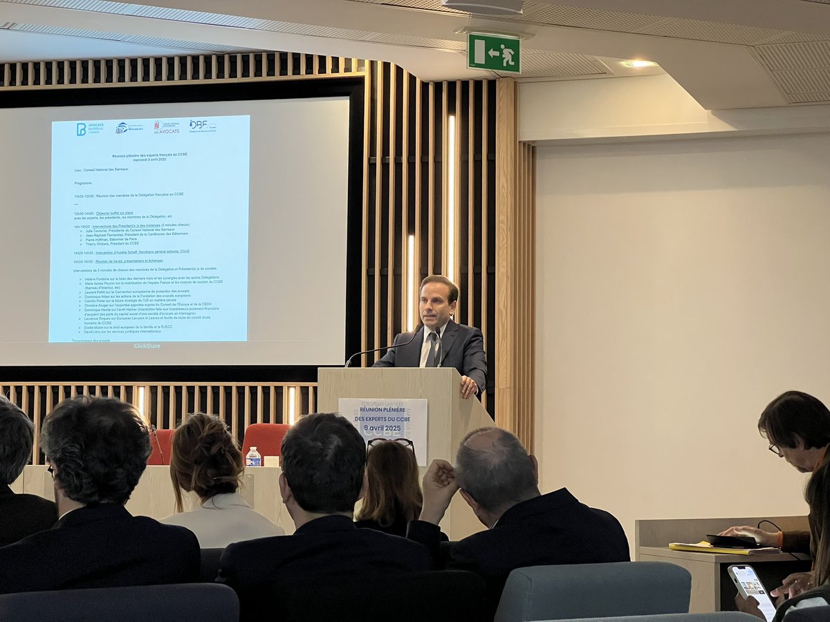 𝗥𝗲́𝘂𝗻𝗶𝗼𝗻 𝗽𝗹𝗲́𝗻𝗶𝗲̀𝗿𝗲 𝟮𝟬𝟮𝟱 𝗱𝗲𝘀 𝗲𝘅𝗽𝗲𝗿𝘁𝘀 𝗳𝗿𝗮𝗻𝗰̧𝗮𝗶𝘀 𝗮𝘂 𝗖𝗖𝗕𝗘

Aujourd’hui, le Président de la Conférence des bâtonniers,<a href="/JRaphFernandez/">fernandez</a>, a ouvert la réunion annuelle des experts français au <a href="/CCBEinfo/">CCBE</a> aux côtés de <a href="/JulieCouturier_/">Julie Couturier</a>, présidente