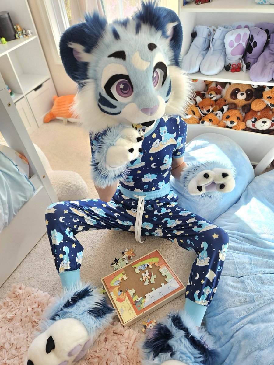 SmolPrincessPup's tweet photo. Who knew puzzles were so tasty 😋

Lunar Wolf Onesie &amp; PJ Bottoms releasing Apr 13th @ 8pm EST from @OnesieDownunder https://t.co/wcsySd9GMa