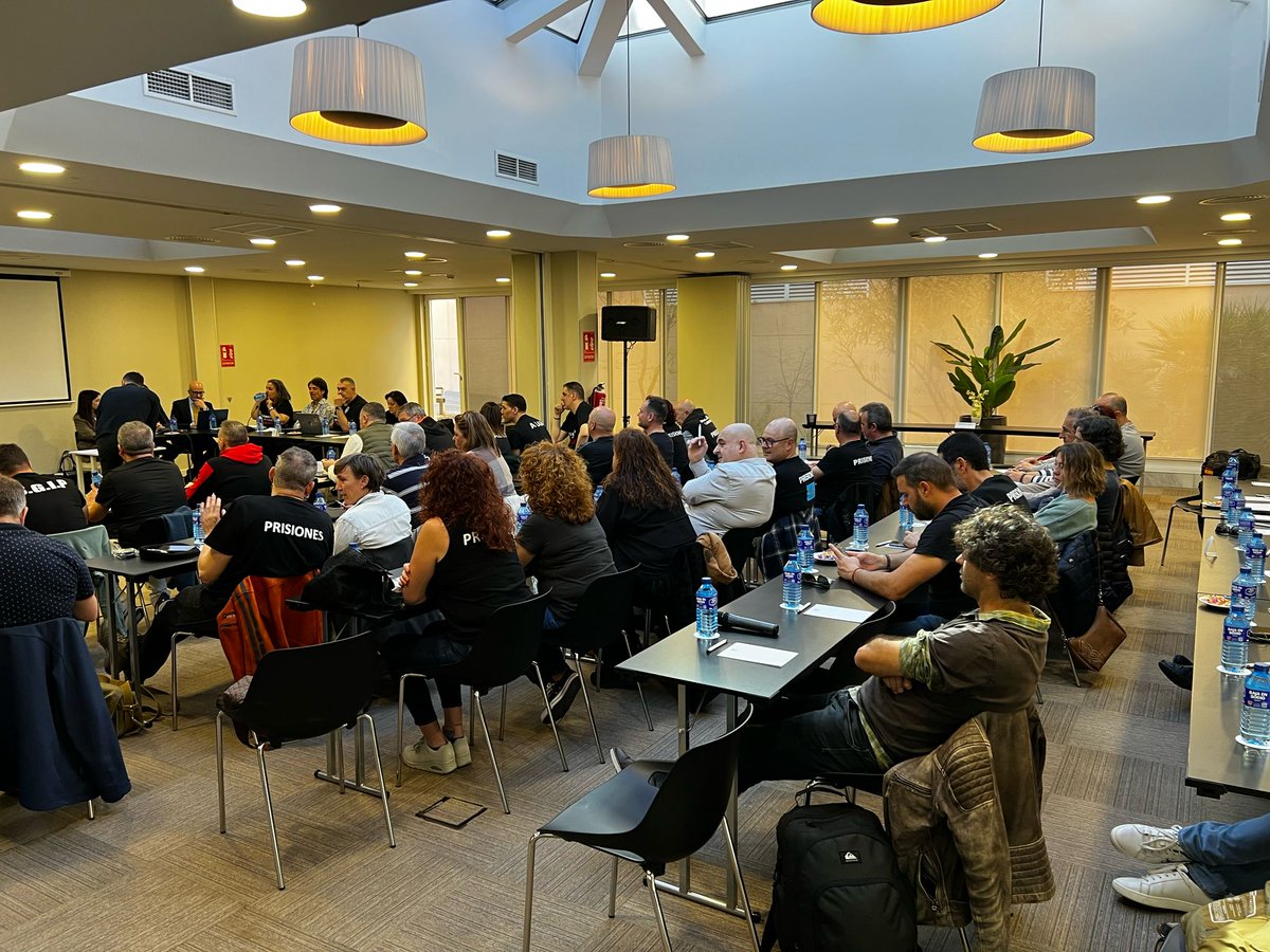tu_abandono's tweet photo. 🎯Ayer 8/4/25 en Madrid, un año más TAMPM ASAMBLEA  GENERAL 
🔴🔴⚫️Somos prisiones!! 📈 Cuentas transparentes.  💥Plantando cara en los tribunales a Ortiz y su banda.  🥇Nuevas ideas que iréis conociendo. 💪Proyecto que crece. 
#MasPrisiones que nunca. 
Muchas gracias a todos los coordinadores de los centros, a la ejecutiva, a los despachos de abogados colaboradores:  @RaquelSanchezN1, despacho Carlos Insua y @Admiabogados que nos acompañaron y a vosotros!! nuestros socios que sois el motor de todo esto!! Gracias #familiaTAMPM  Esto es por vosotros.
 Esto es ❌ PRISIONES‼️