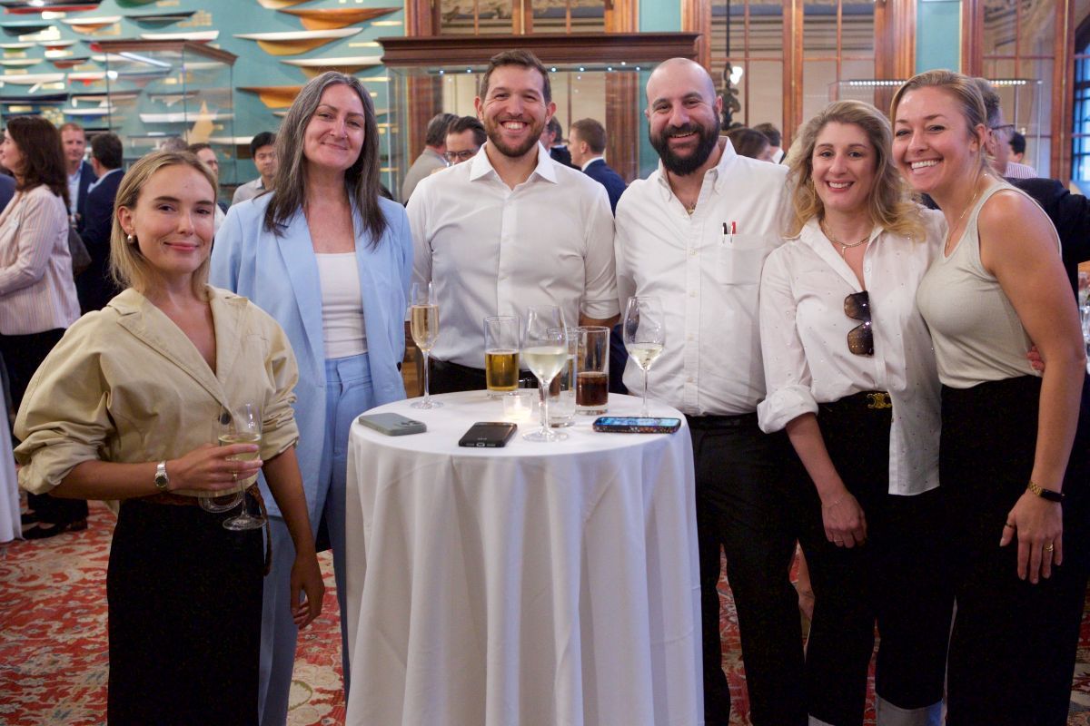 NYArchRegatta's tweet photo. Regatta News - Special Party Edition - https://t.co/eQWt1xtdKA https://t.co/DsQGX0QntV