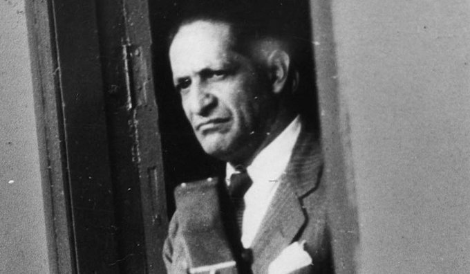 "La Paz es un efecto, tiene sus causas: el respeto de los asociados a los derechos mutuos”. Lo dijo #Gaitán hace 74 años. Aquí su discurso "Yo no soy un hombre, soy un pueblo"  youtube.com/watch?v=JZO558…