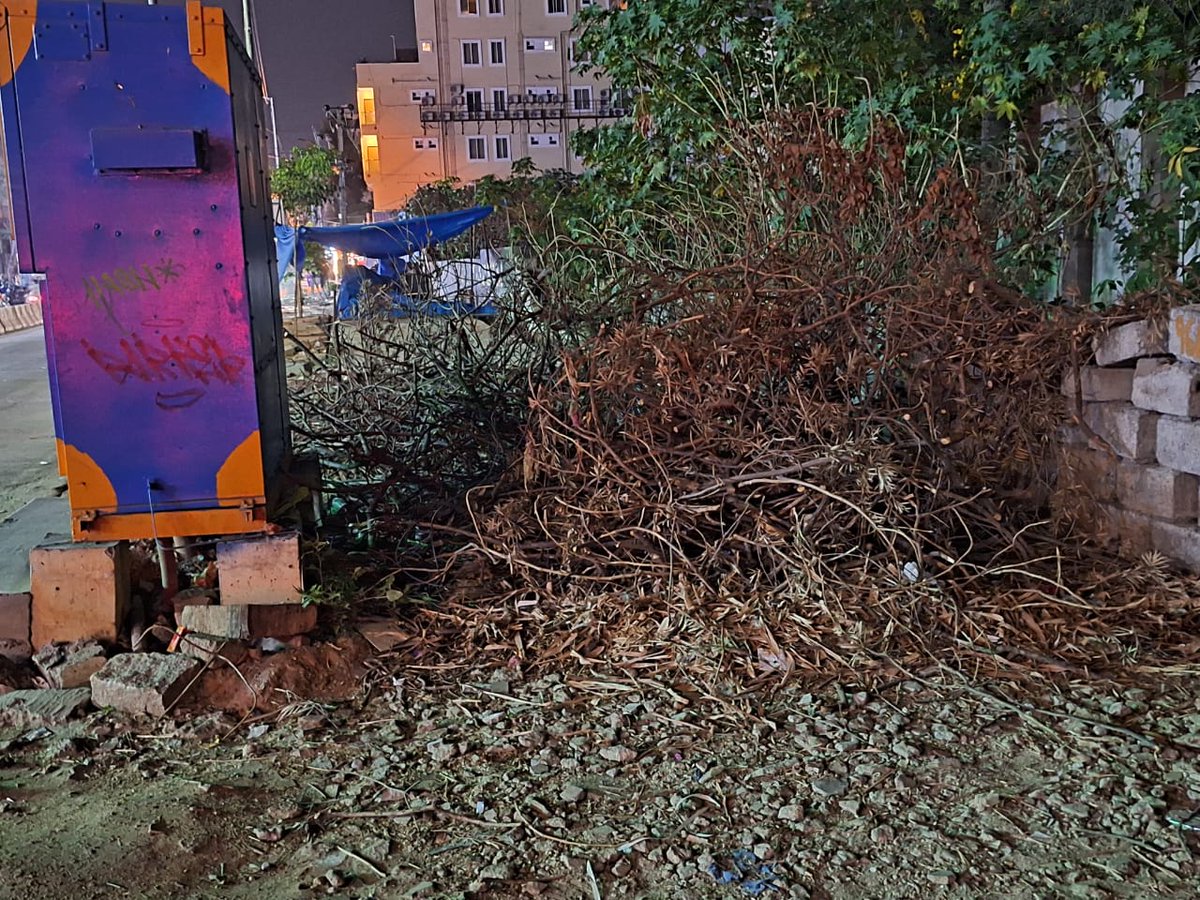 <a href="/SivasankarIFS/">Sivasankar S, IFS</a> <a href="/ICCCBengaluru/">INTEGRATED COMMAND AND CONTROL CENTRE</a> <a href="/blrcitytraffic/">ಬೆಂಗಳೂರು ಸಂಚಾರ ಪೊಲೀಸ್ BengaluruTrafficPolice</a> <a href="/acphsrtrps/">ACP TRAFFIC HSRLAYOUT BTP</a> <a href="/hsrltrafficps/">HSR LAYOUT TRAFFIC BTP</a> @BBMPCOMM <a href="/BBMPSWMSplComm/">BBMP_SWM Cell</a> @BBMPofficial <a href="/swaccha_bbmp/">ನಮ್ಮ ಊರು ಸ್ವಚ್ಛ ಬೆಂಗಳೂರು</a> Could U also please clarify whether SWD or SWM should remove these remaining branches now? If it is meant to be us, could you clarify that too? If we remove the rest, will BBMP be reimbursing? We want the 5 yr pending SWD work to restart before the rains, hence the urgency.