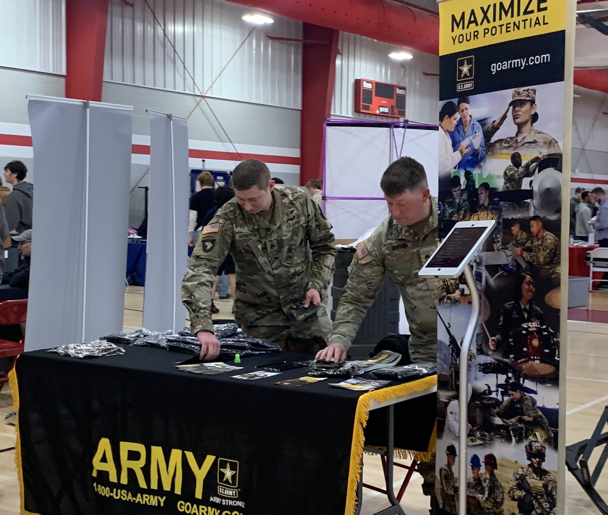 tra_caldwell's tweet photo. CHS had our Eastern Indiana Works Career Fair - thanks to all involved in this event for our students ❤️ #CHSSpartanPride #FCSCSpartanPride https://t.co/grX42U3ihD