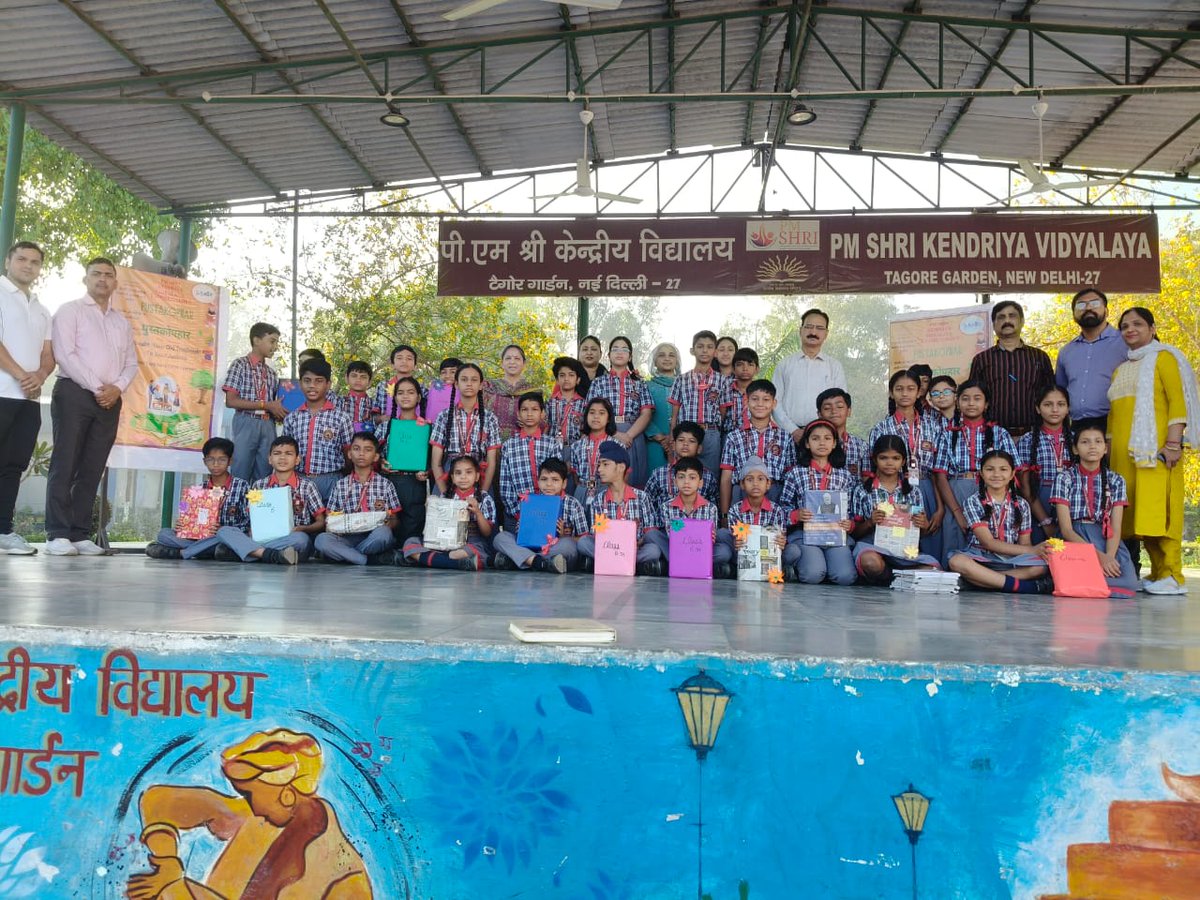 KV_Tagoregarden's tweet image. We celebrated Pustakophar at PM SHRI KV Tagore Garden, spreading the joy of giving through books! This initiative not only promotes sharing and a love for reading, but also supports nature by reusing books and reducing waste.
#Pustakopahar #Joyofgiving #KVLibrary #SaveNature
