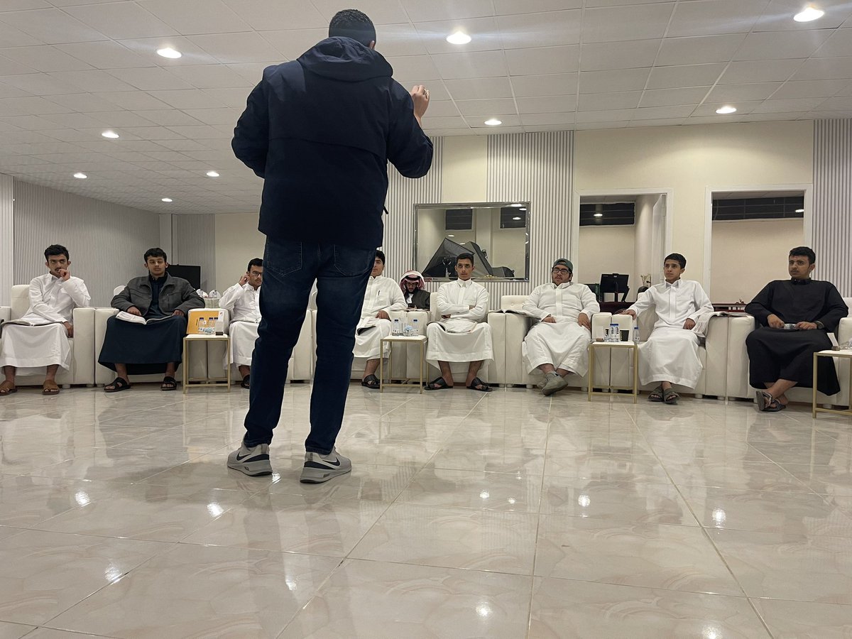 جمعية التواصل للخدمات الاجتماعية ورعاية الشباب بقرى آل عاصمي تستأنف التدريب على الاختبار التحصيلي لطلاب الثالث الثانوي بمركز طبب وذلك ضمن برنامج واثق التعليمي والتدريبي سعياً لتمكين الطلاب من التفوق والتميز في مسيرتهم الأكاديمية.#عسير
#وزارة_التربية_والتعليم