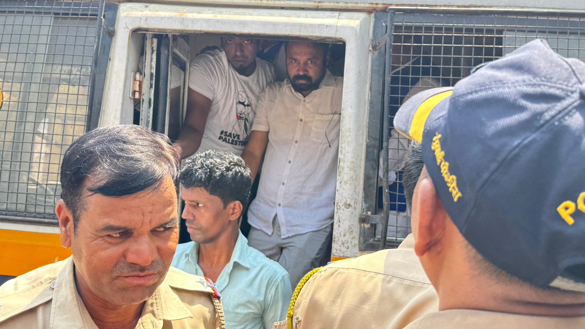 देश भर में EVM हटाओ बैलट पेपर लाओ के नारे गूंजे! जिले जिले में हुआ जेल भरो आंदोलन!!

#9_अप्रैल_जेल_भरो_आंदोलन 
#9thaprjailbharoandolan 
#EVM_हटाओ_बौद्धगया_बचाओ 
#BanEVM_SaveIndia