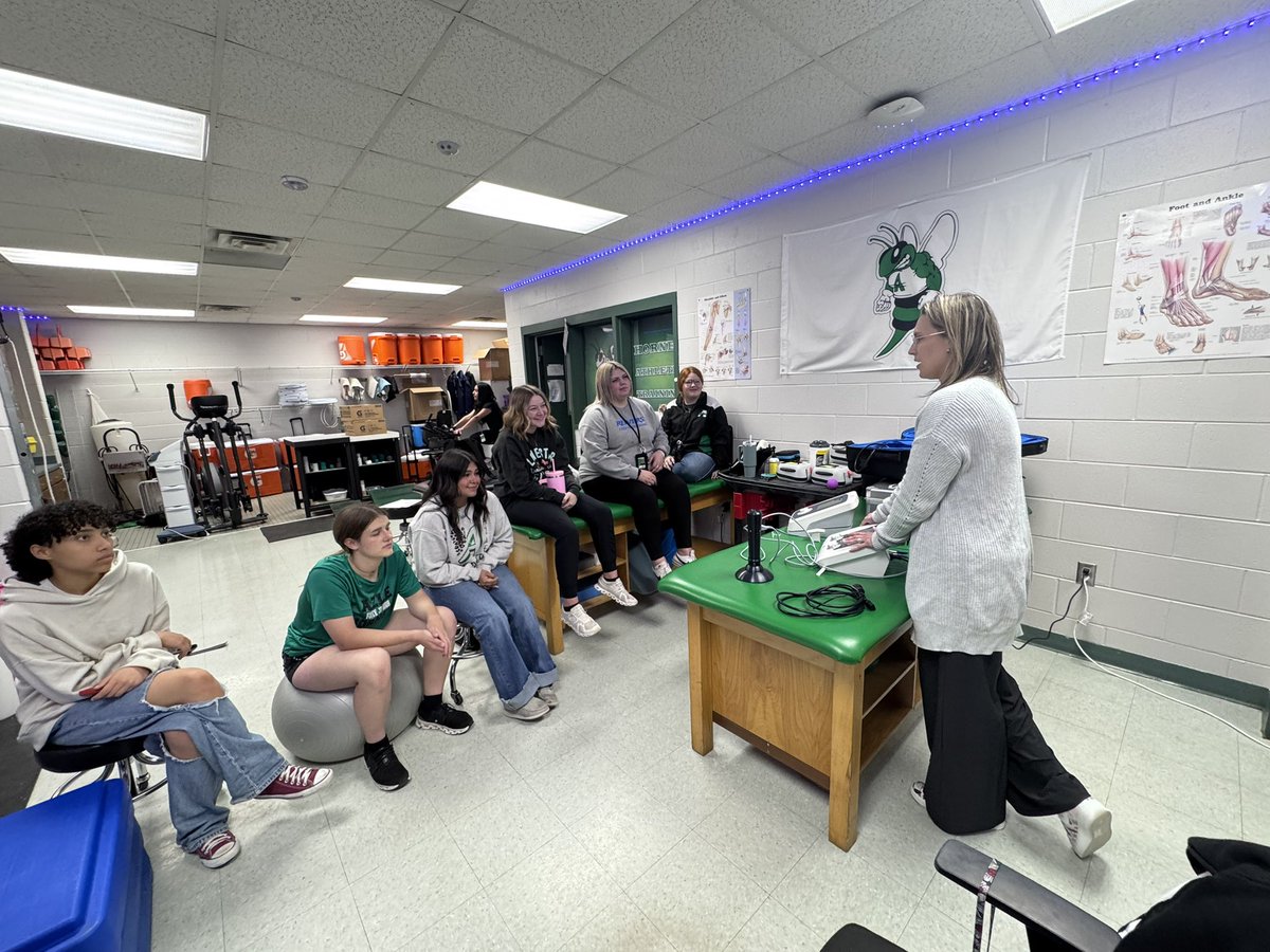 AzleSportsMed's tweet photo. Thank you to Valerie Hairston for showing us the latest and greatest from @kismet_us. The 8th period Athletic Training students learned so much from you yesterday! https://t.co/jSkYzLowwV