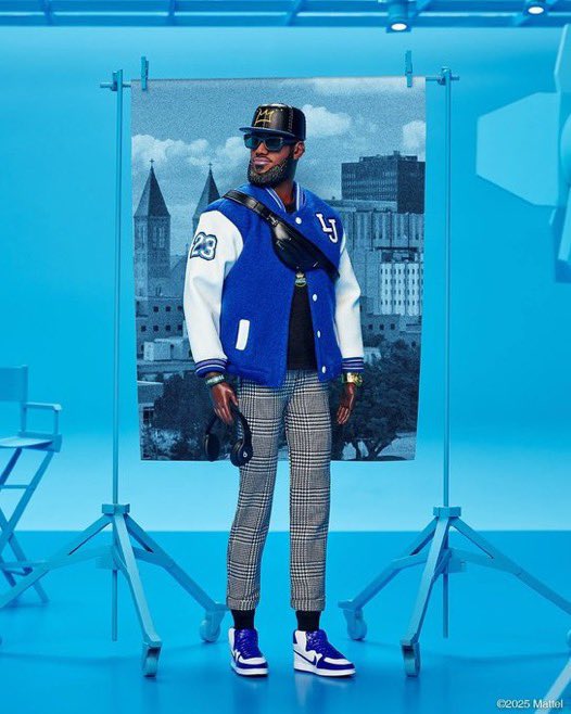 LakeShowYo tweet media