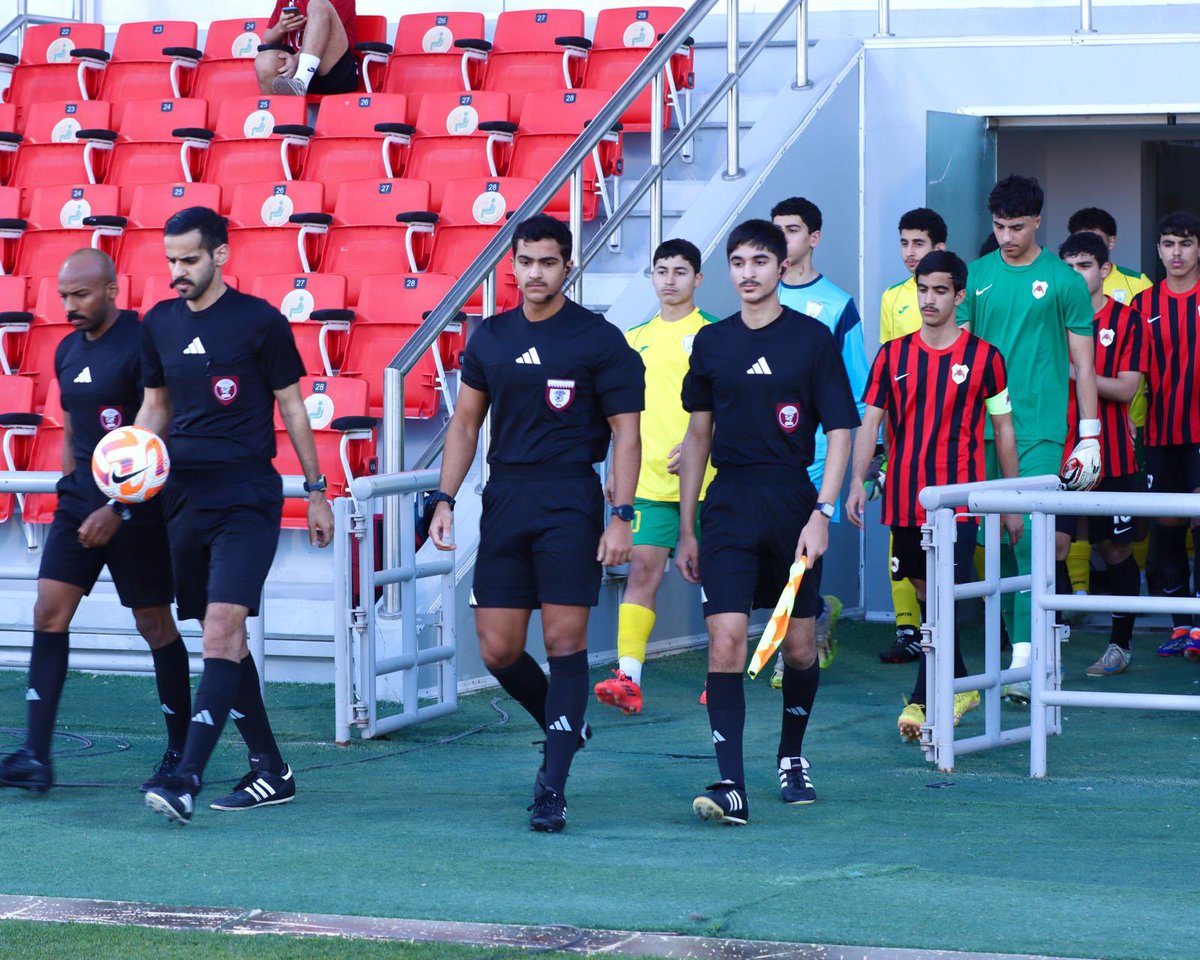 martorellcoach's tweet photo. Mal partido el disputado ayer por el U19 del @AlrayyanSC que terminó con un triste 0-0. Quizá jugar un partido a las 17:10 a 34 grados ayuda a que el ritmo de juego sea el que fue. A falta de 1 jornada, terminamos en segunda posición por detrás de Al Sadd que los resultados lo 🥇 https://t.co/slJKx0mB0z