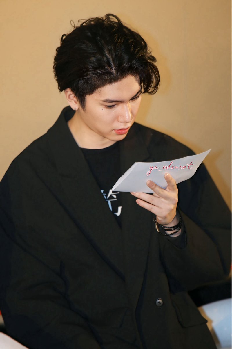 重回2021/04/09，WBL最終回首映會！

@yu_staff_ @y01_u03 @we.best.love #楊宇騰yu #永遠的第一名 <a href="/YU_Staff_/">YU STAFF</a>