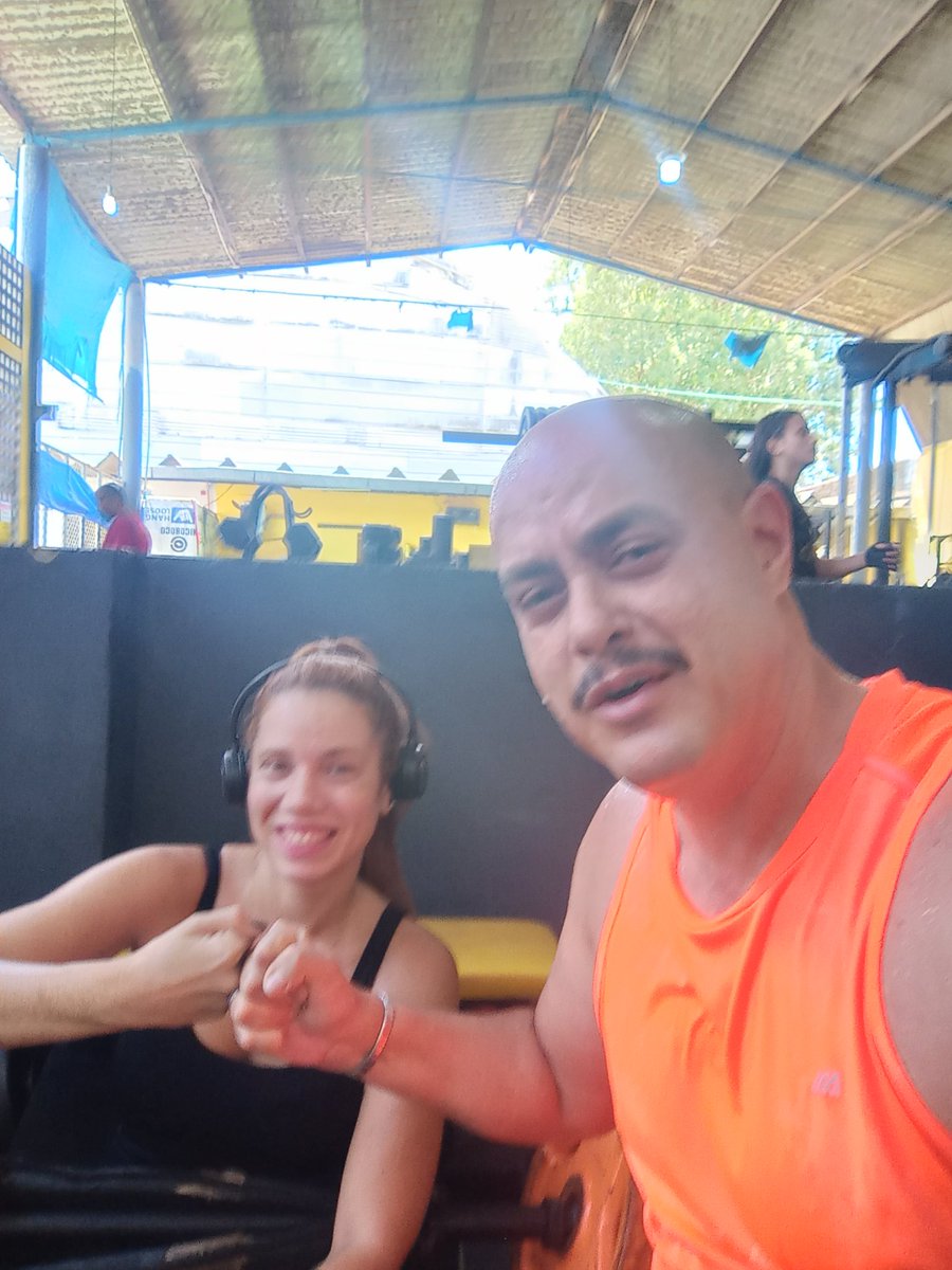 CCosta0579's tweet image. O encontro das #Feras o #GuerreiroTricolor @CCosta0579 e a minha #AmigaRubroNegra @napazdegih vamos malhar e cuidar da nossa "SAÚDE" e o resto não tem pressa. ⬛⬜🟥🐍 &amp;amp; 🟥⬛🟨🦁💪🤜🤛👊🏋️🚴🏃