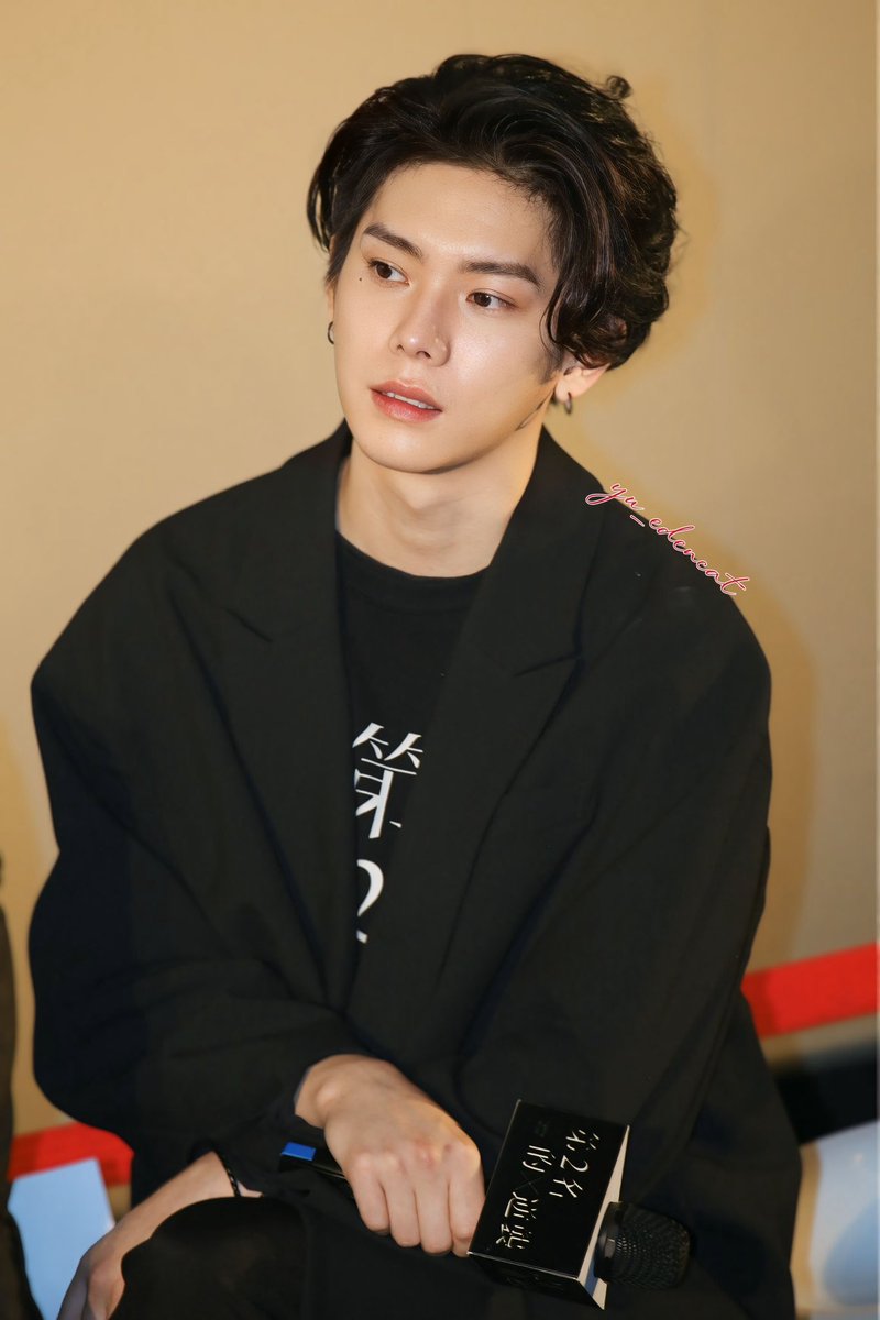 重回2021/04/09，WBL最終回首映會！

@yu_staff_ @y01_u03 @we.best.love #楊宇騰yu #永遠的第一名