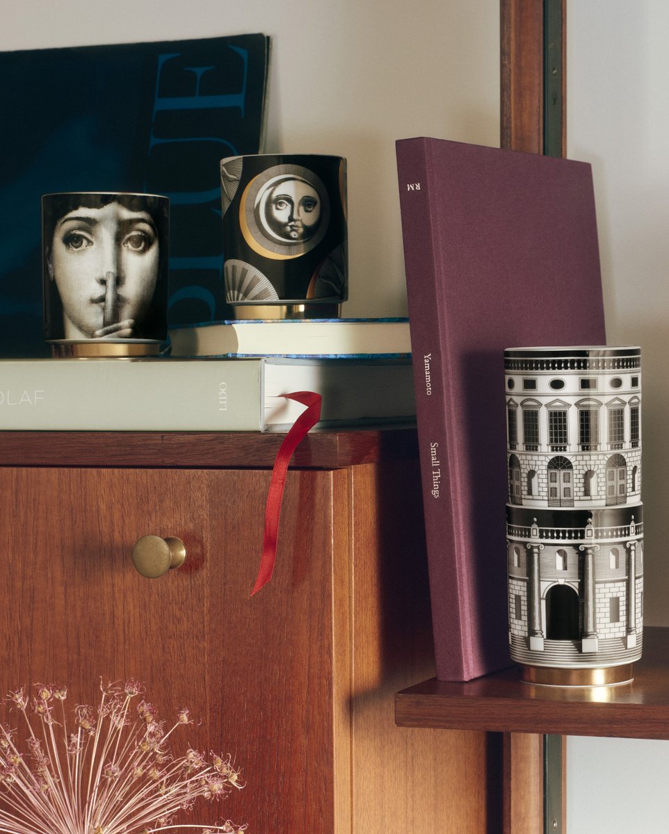One breath, a whole universe.
Fornasetti’s scented candles, with radiant suns and dreamy moons, invite you into invisible worlds.
Fragrance meets fantasy.
Discover the new collection on fornasetti.com

#FORNASETTI #MDW