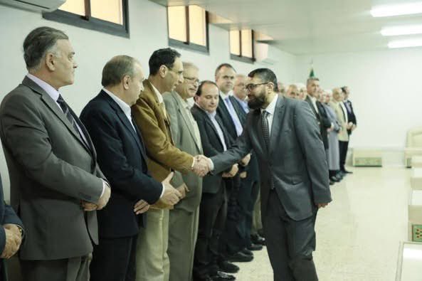 HussamHamoud's tweet photo. 🧵Syria’s new Minister of Justice, Mazhar AlWeis, was seen shaking hands with Ammar Bilal, Former Chief Prosecutor of the infamous Assad’s Terrorism Court, a key instrument of Assad's brutal crackdown that claimed countless lives.

Focus closely on the break down below 👇 1/14 https://t.co/YHzNYIsCmT