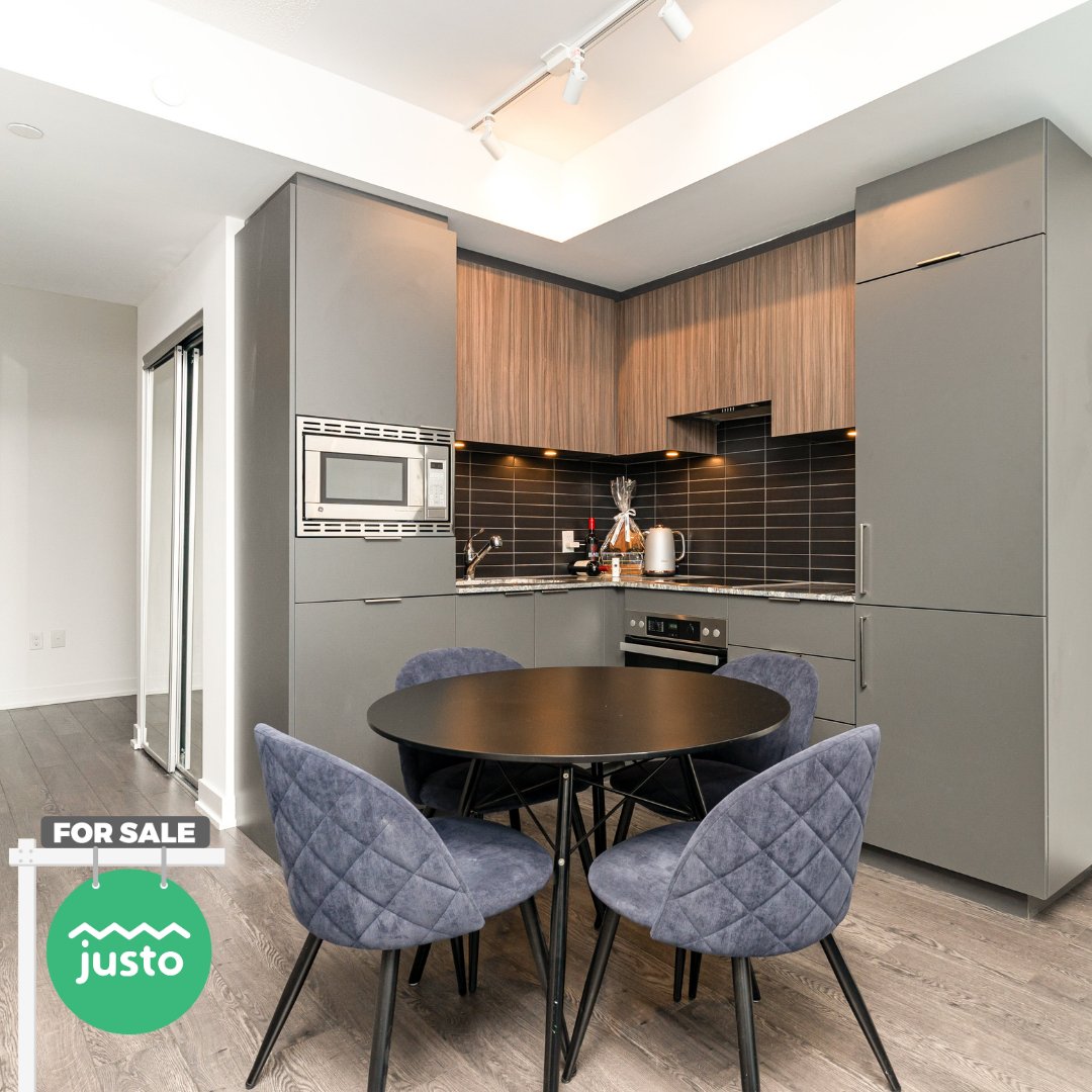 🏢   Furnished Comfort &amp; City Views at Rodeo Condos!
🛏️  1 + 1 Bedrooms
🛁  1 Bathroom
🚗  1 Parking Space
💰  Listing Price: $ 499,000
💰  Cashback: ~$ 4,738

For more details, visit hubs.la/Q03gz6VN0

#Justo #JustoRealEstate #JustoListing