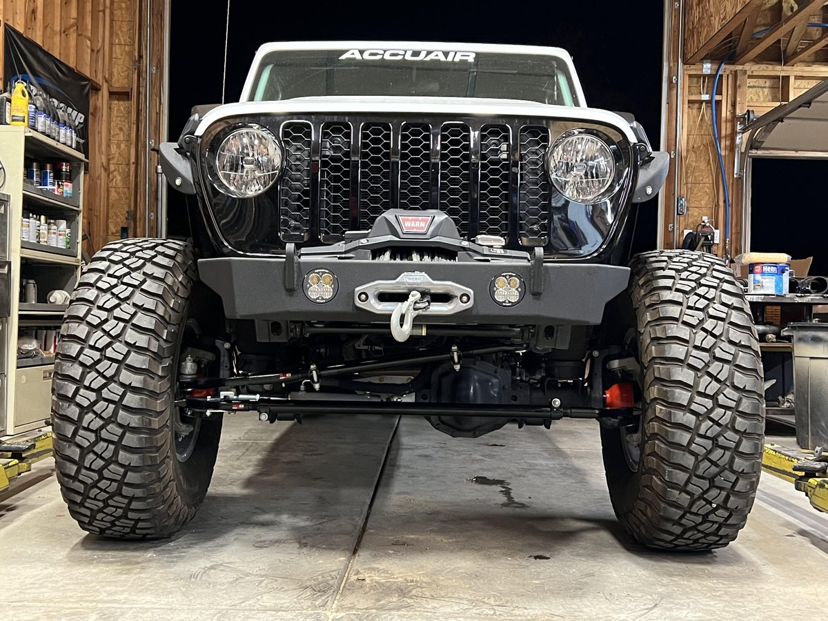 Are you ready for Easter Jeep Safari?

Catch us on the trails putting our AccuAir Suspensions to the test! 💪🏻

Shop Complete Jeep Lift Kits
bit.ly/3Pp0Wgl