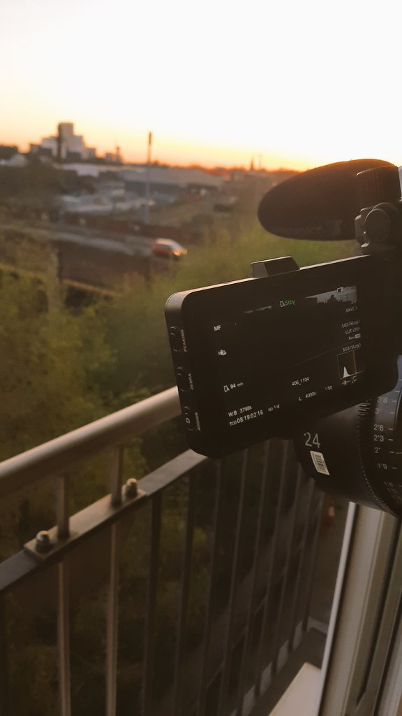 Bethonset's tweet photo. What a lovely day for filming! Capturing the sun setting over the city on an fx6 for the latest documentary I'm camera operating on #fx6 #sunset #filmingday #production #documentary https://t.co/i6PseiVJhb