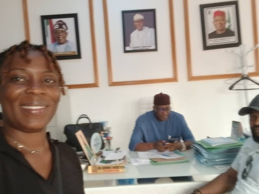 OfficialNEDF's tweet photo. NEDF Secures Stakeholder Support!
On April 8, the NEDF team met with Dr. Godwin Umontuen &amp; Ukwa East LGA Chairman, Hon. Chibunna Akara, both pledged strong support for the April 21 Summit.

Register: https://t.co/CfGxd3N1Vj

#NEDF #NdokiSummit2025 #InvestInNdoki #Networking https://t.co/K54BdA35rb