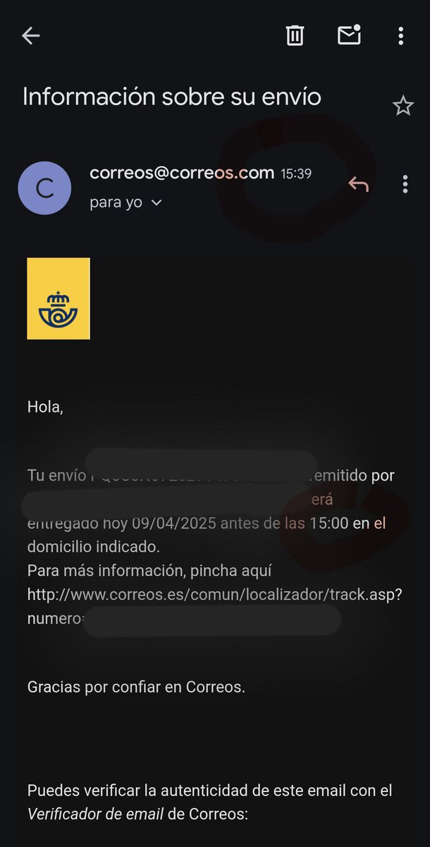TheYevo's tweet photo. ¿Alguien sabía que Marty McFly trabaja ahora en @Correos? Porque según su sistema de alertas, mi pedido fue entregado antes de que siquiera saliera a reparto. Más allá de la broma, esto habla de la incompetencia e inutilidad de su desastroso sistema de notificaciones. https://t.co/YMzGMwaZzc