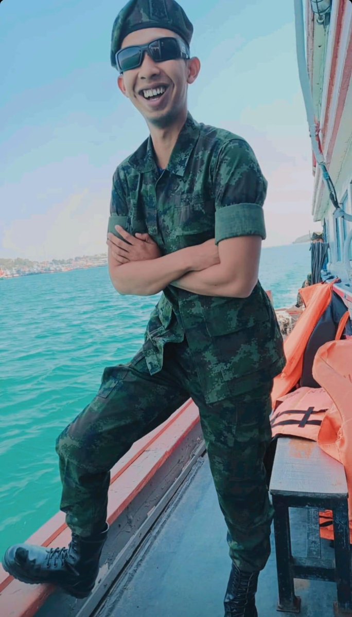 Top_tnwlk's tweet photo. #สัตหีบ  
#ทหารเรือ https://t.co/a1DVCG1Pl0