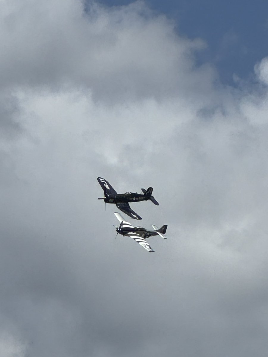 Bull1shPilot's tweet photo. Sun and Fun… a pilots dream :) Sometimes you need loud, fast and jet exhaust. We survived the VFR approach and hung out with 200,000 of our aviation friends for three days. #sunandfun #cessna https://t.co/23TajVObE9
