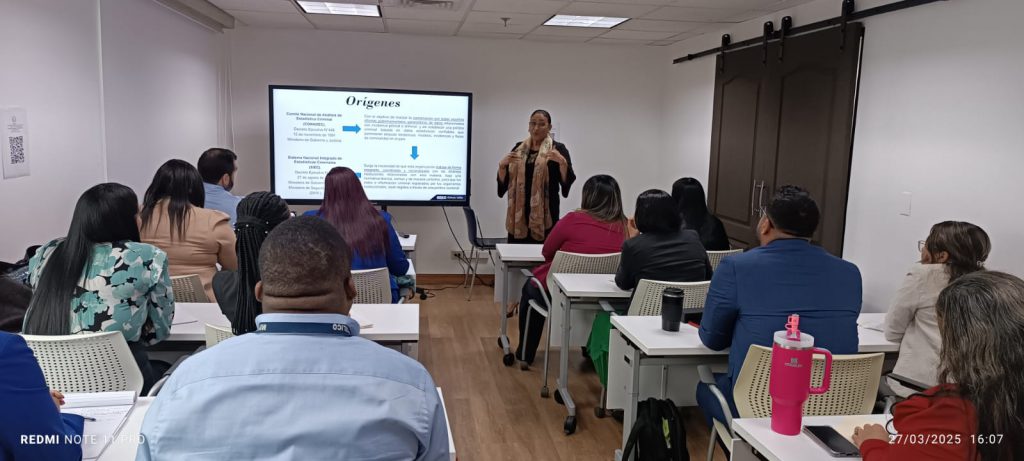 SIECPanama's tweet photo. SEMINARIO SOBRE HERRAMIENTAS CLAVE EN LA INVESTIGACIÓN PENAL https://t.co/PNETII6hhk