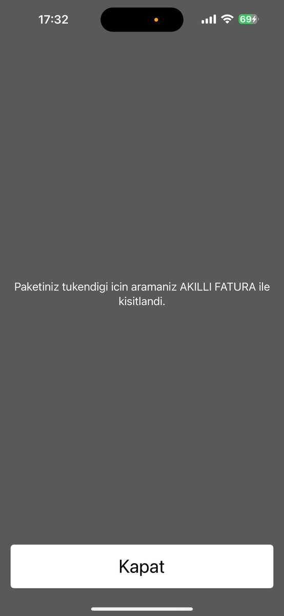 Arama yapamıyorum mesaj atamıyorum uygulamaya giremiyorum müşteri hizmetlerine ulaşamıyorum paketim olmasına rağmen bu rezilliği çekiyor bu uyarıyı alıyorum gerçekten sizin profesyonelliğiniz bumu ? #Turkcell