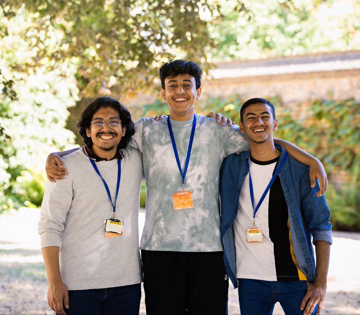 ReachCambridge's tweet photo. 🌞 What makes you happiest? Today is #InternationalDayOfHappiness, and for us, it’s seeing students thrive in Cambridge! 📚
💙 What about you? https://t.co/liEkqZz7PZ