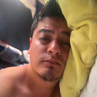 TuCompaEddie's tweet photo. #NuevaFotoDePerfil https://t.co/gGkTUTfYed