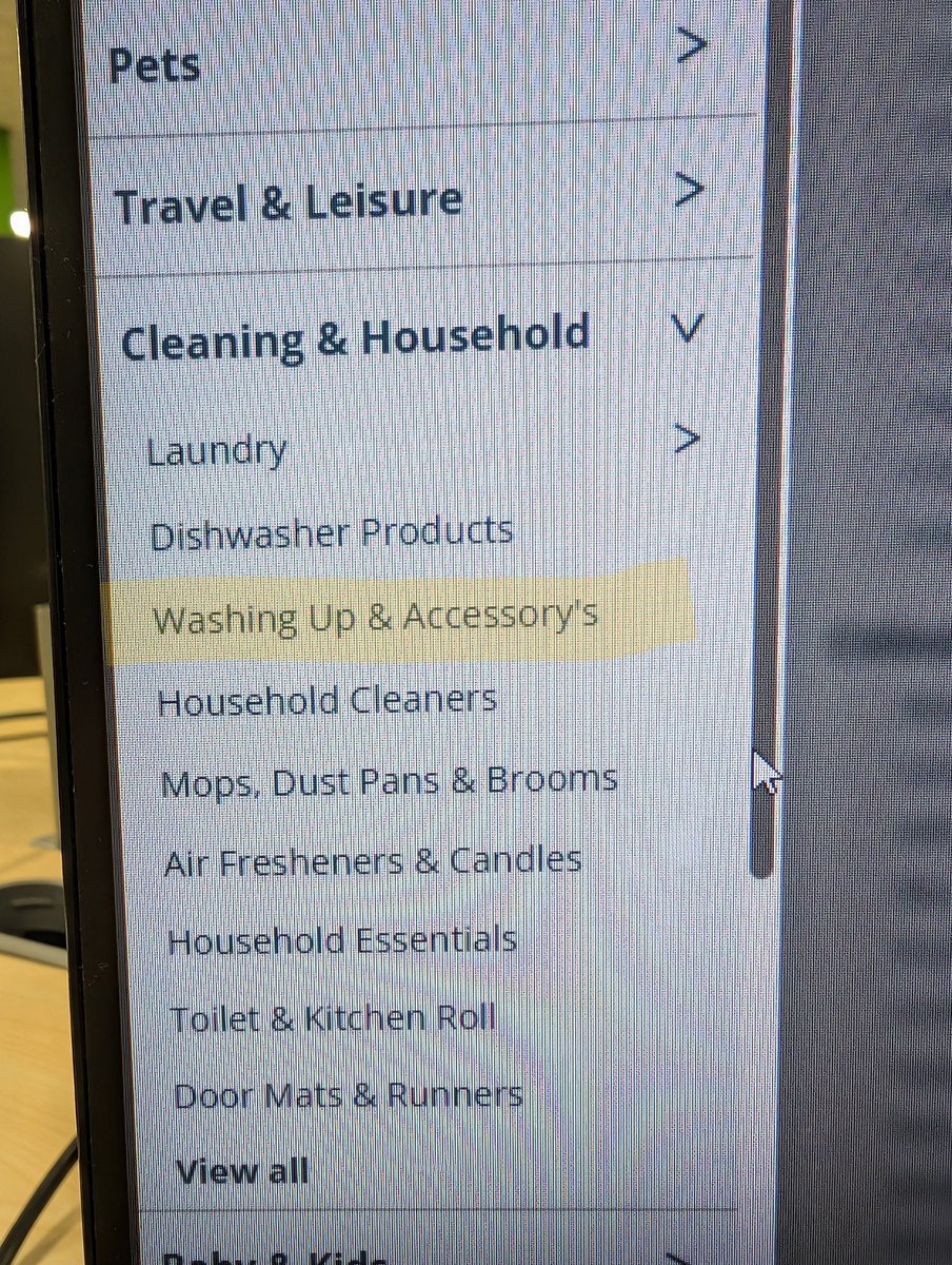 schoene_moewe's tweet photo. @homebargains Can you please fix this mistake on your website? It's making my eye twitch. Thanks! https://t.co/W5Fc0ENbQw
