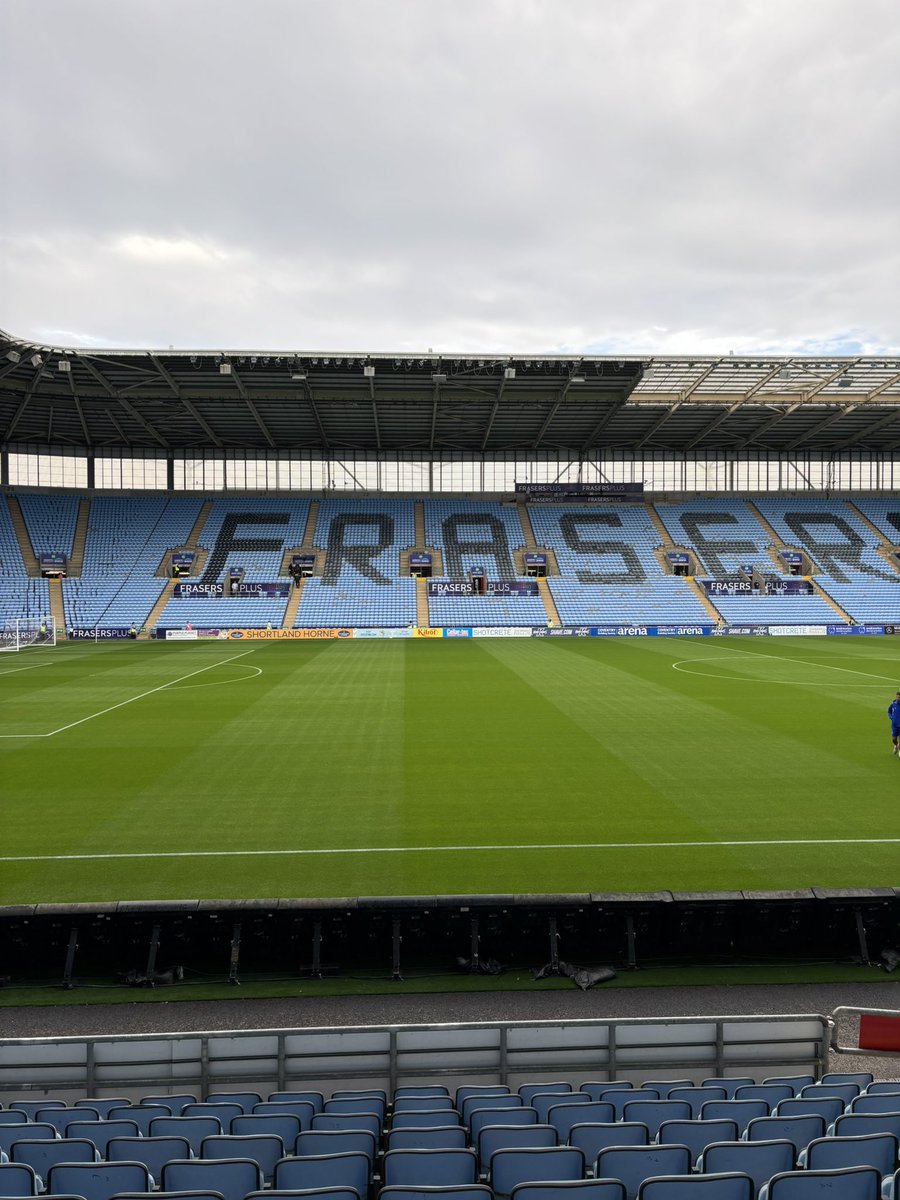 🚨Big game at the CBS Arena tonight as <a href="/Coventry_City/">Coventry City</a> welcome <a href="/Pompey/">Portsmouth FC</a> in Championship action.

🎙️Join <a href="/jamieriley31/">Jamie Riley</a> &amp; Ged Clarke for FREE AD commentary on behalf of <a href="/AlanMarchSport/">Alan March Sport ltd</a> 

Bring your own headphones 🎧(round jack) &amp; ask a steward for a receiver 📻 

#PUSB #SkyBlues