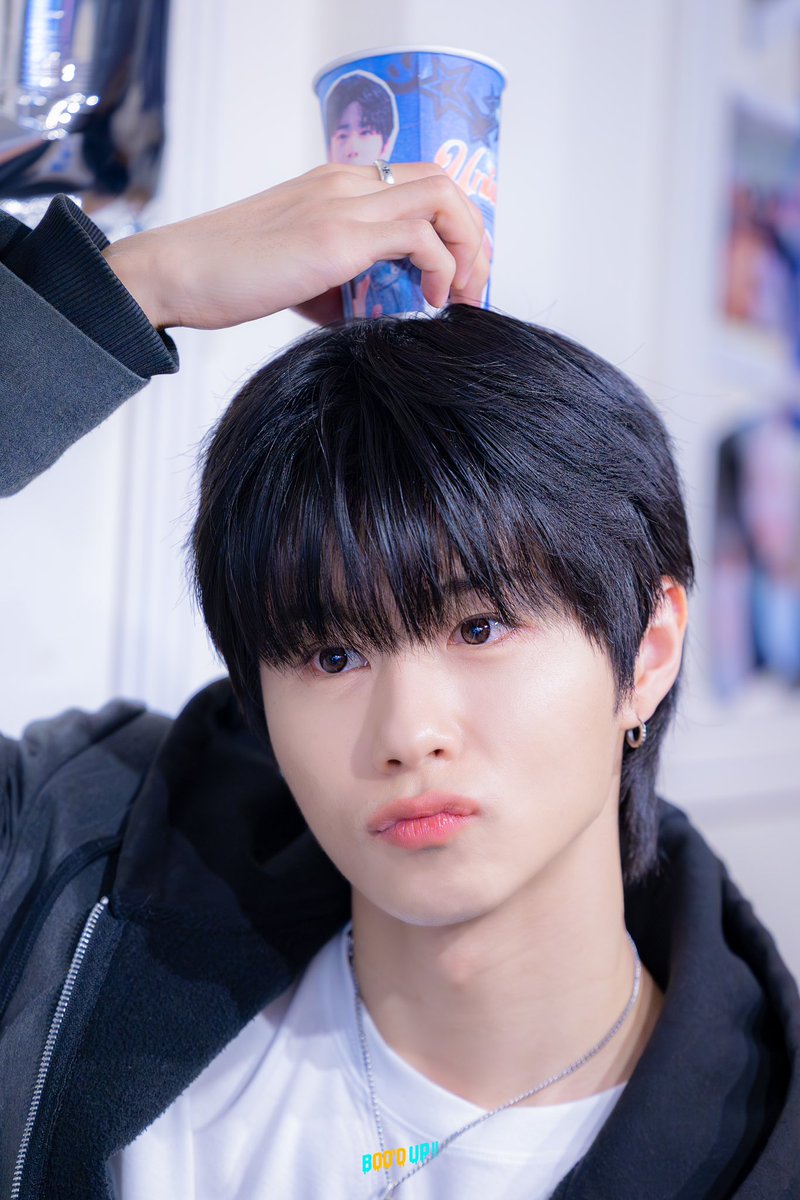 250401 ___.
생일카페 
𝐔𝐧𝐭𝐨𝐮𝐜𝐡𝐚𝐛𝐥𝐞
# 𝐇𝐀𝐏𝐏𝐘 𝐉𝐈𝐀𝐇𝐍 𝐃𝐀𝐘 𝟐𝟎𝟐𝟓

📍카페 디어마이플라워

#HAPPYJIAHNDAY
#해피지안데이

#SKYE #스카이 #유지안 #지안 #JIAHN #ジアン